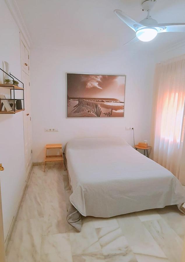 Apartamento A 2 Minutos De La Playa Y Centro フエンヒロラ エクステリア 写真